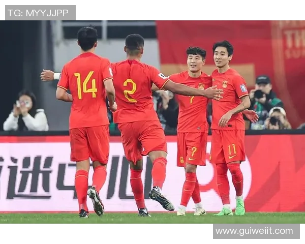 足球明星加盟国足踢球精彩瞬间视频回顾与分析